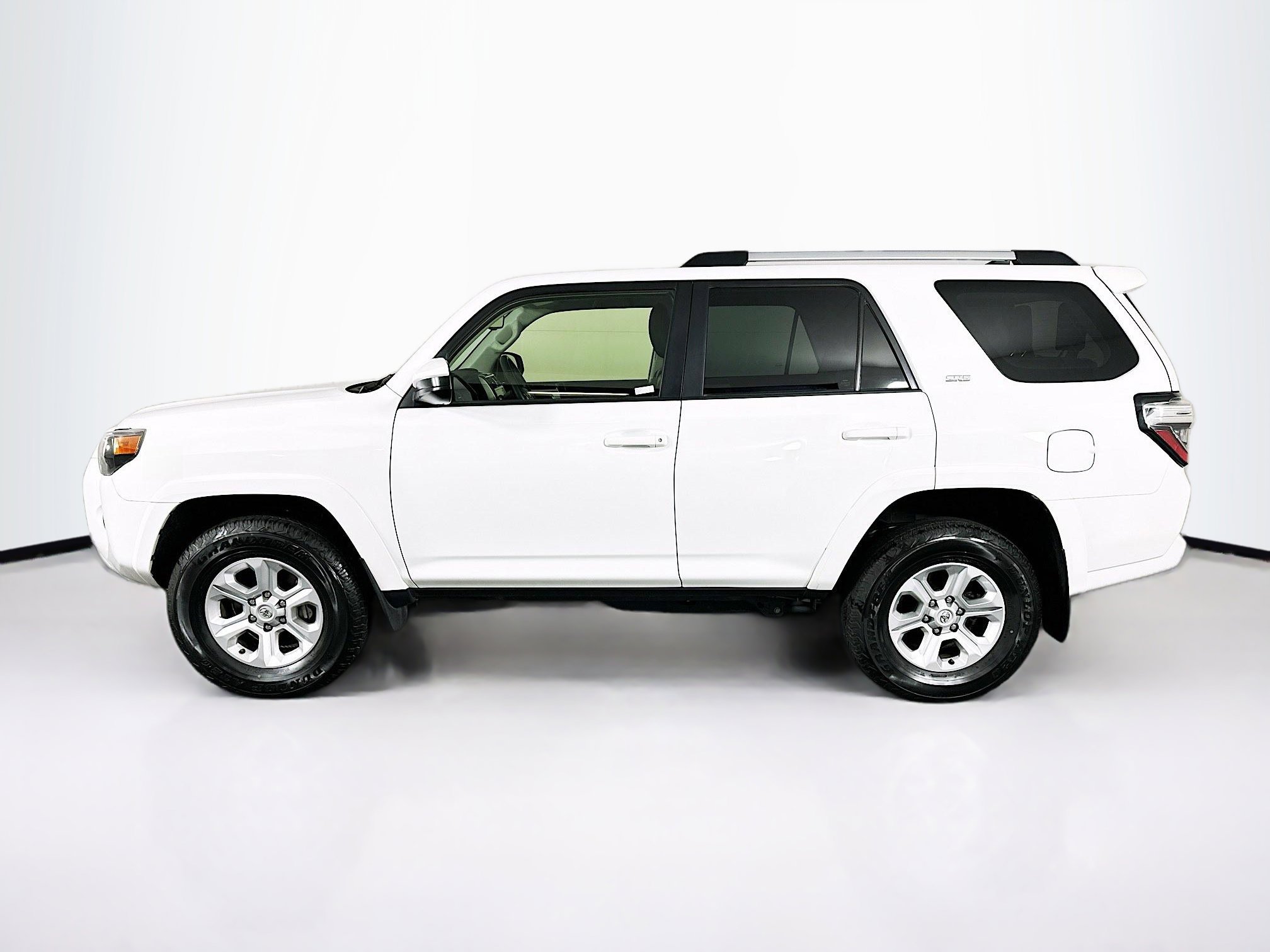Used 2024 Toyota 4Runner SR5 image 4