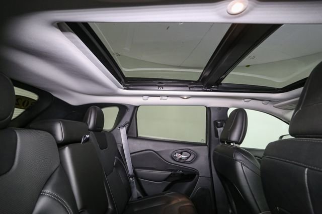Used 2023 Jeep Cherokee Altitude Lux w/ Lux Elite Package AWD/4WD image 20