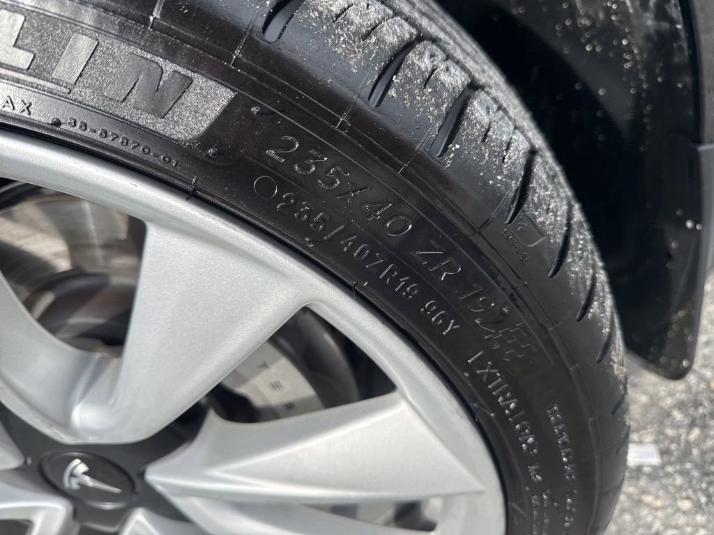 Used 2020 Tesla Model 3 Standard Range Plus image 34