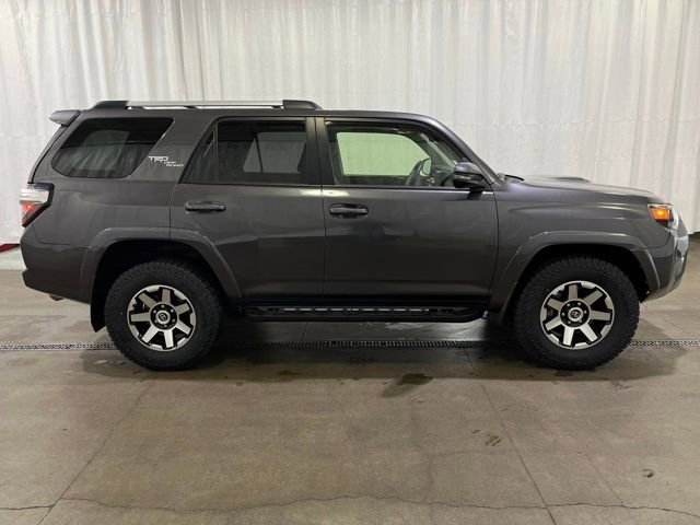 Certified 2018 Toyota 4Runner TRD Off-Road Premium image 3