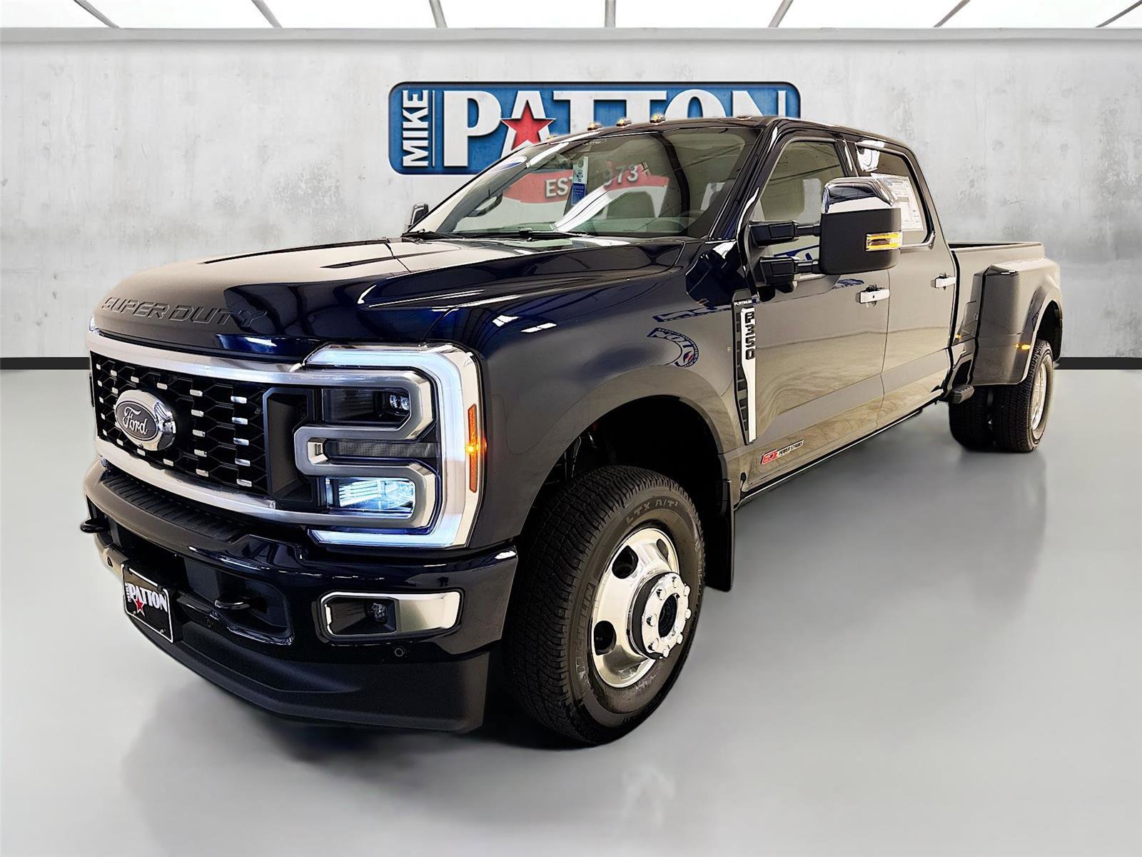 New 2025 Ford F350 Platinum w/ Platinum Plus Package image 3