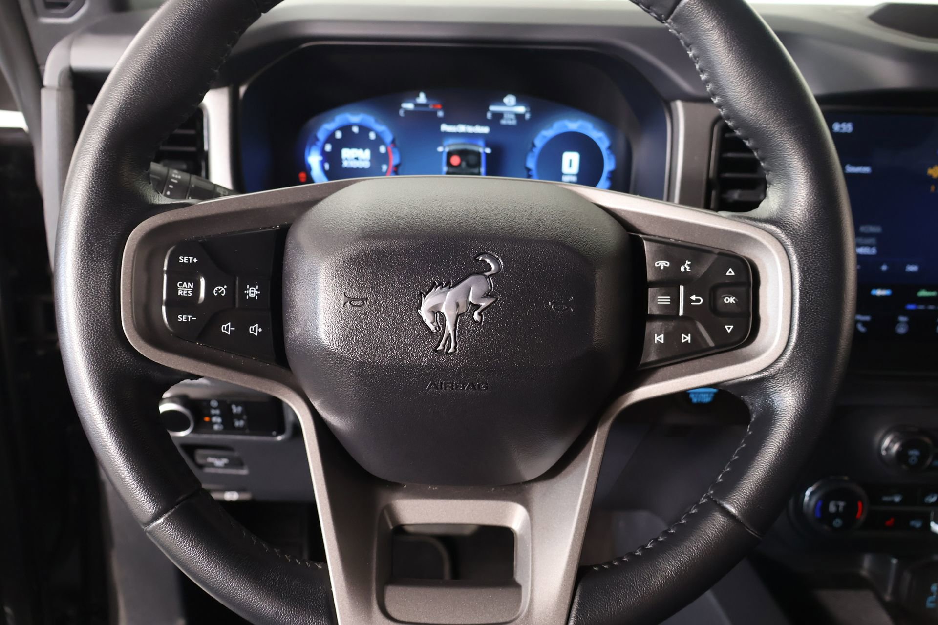 Used 2025 Ford Bronco Big Bend image 3