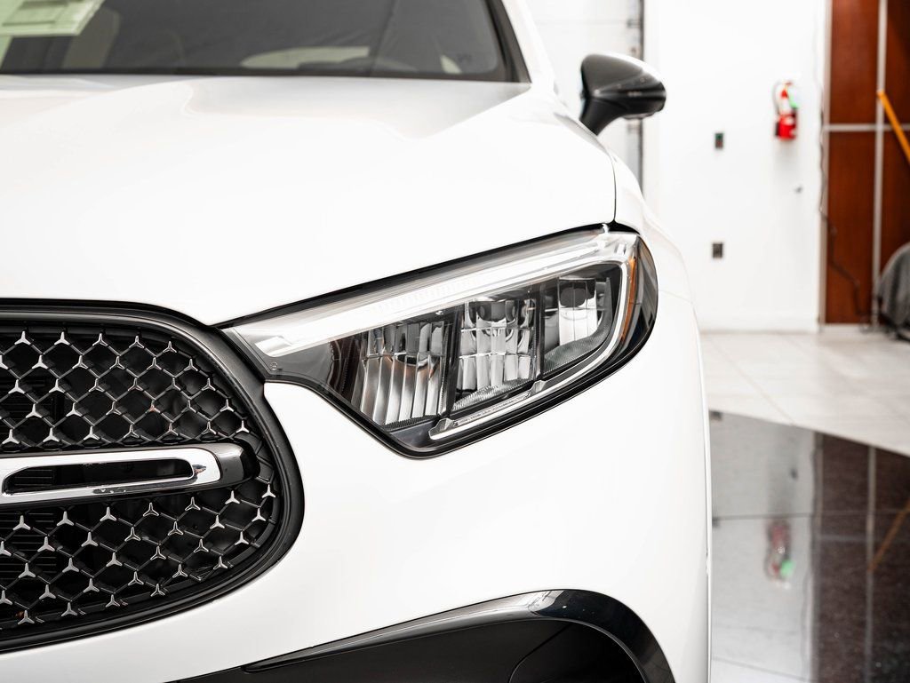 New 2026 Mercedes-Benz GLC 300 4MATIC image 16