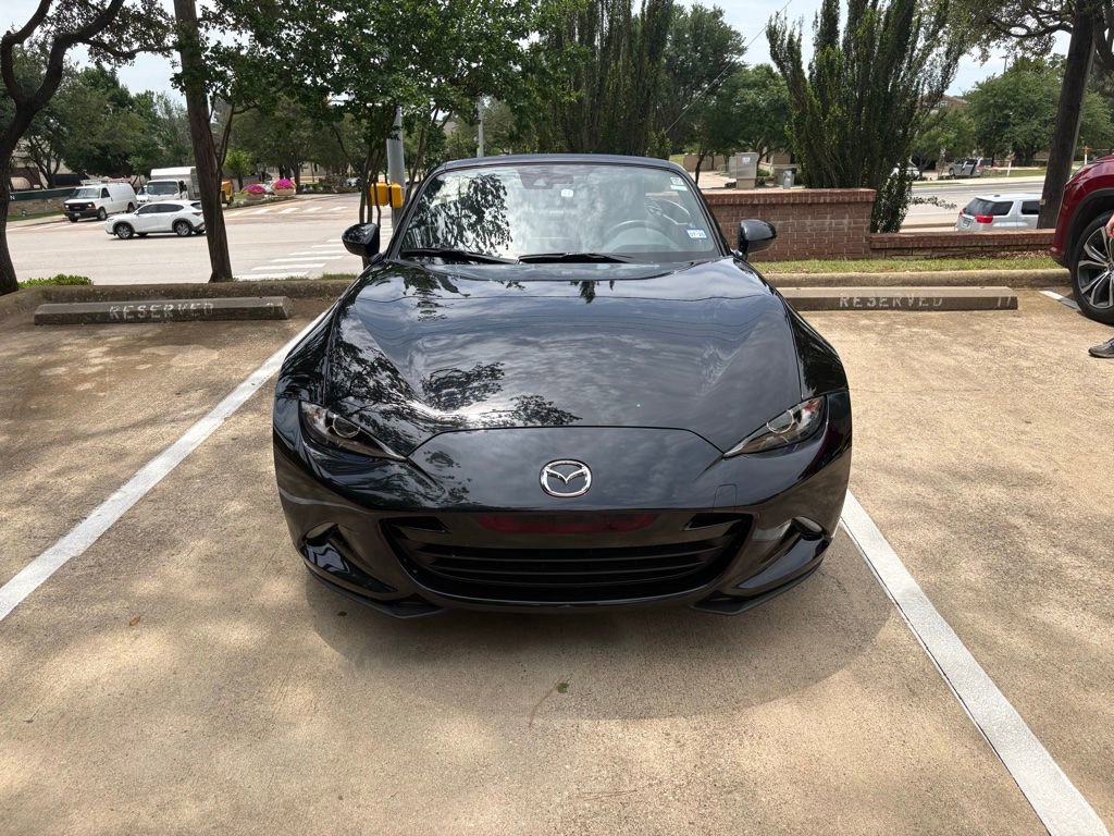 Used 2022 MAZDA MX-5 Miata Grand Touring w/ Weather Package RWD image 11