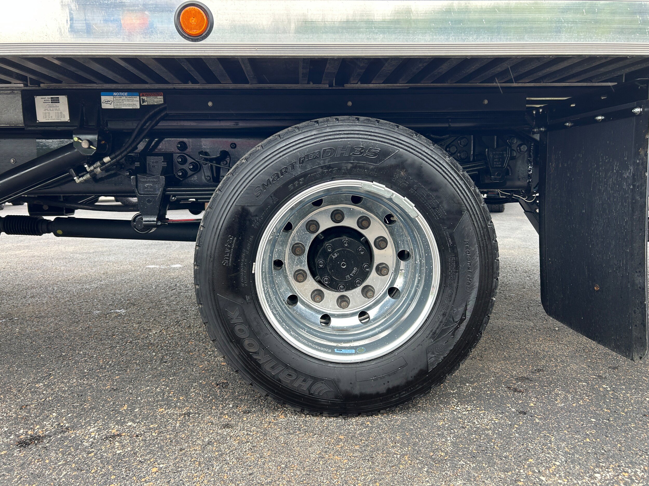 New 2025 Ford F650 2WD SuperCab Super Duty image 25