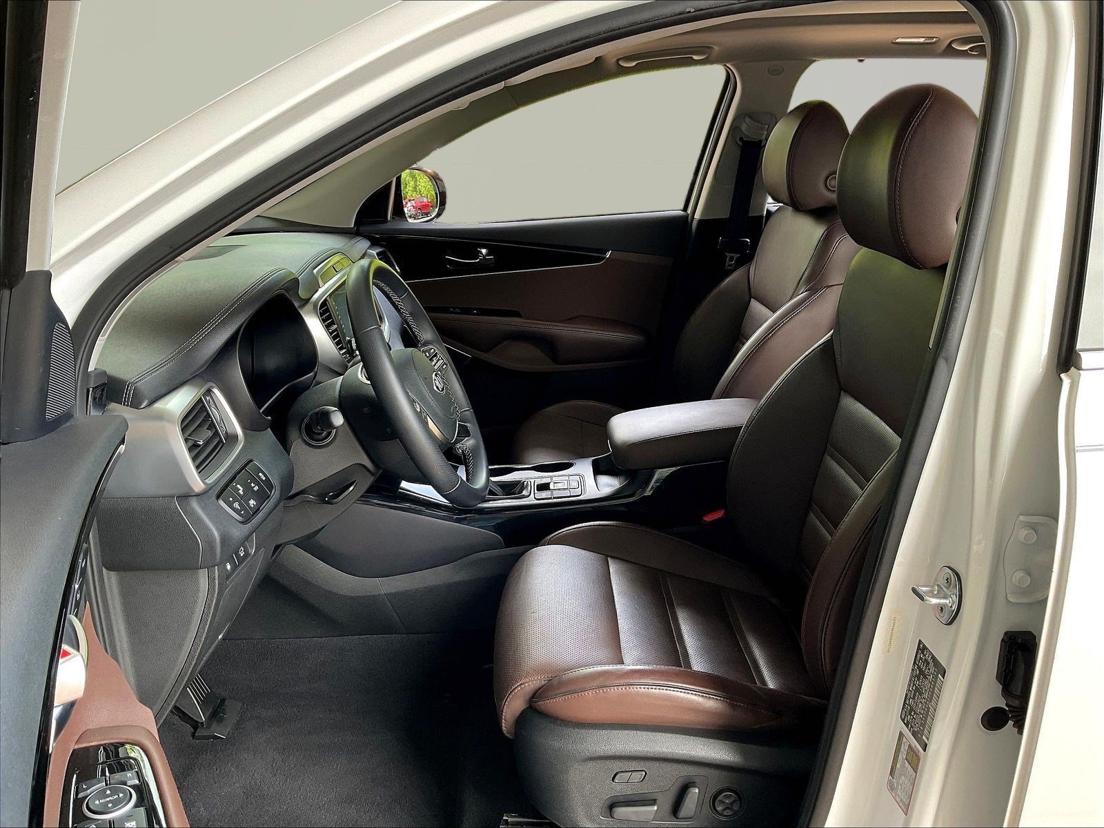 Used 2019 Kia Sorento SX FWD image 21