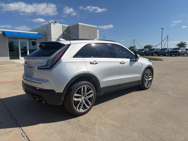 Used 2020 Cadillac XT4 Sport FWD image 3