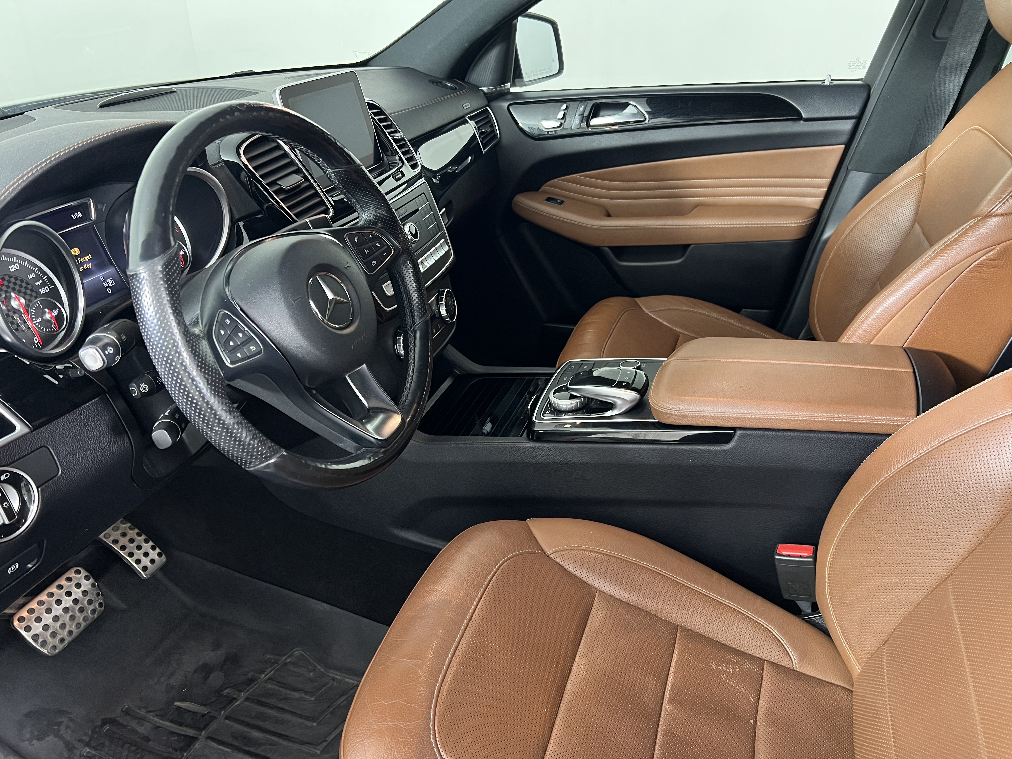 Used 2016 Mercedes-Benz GLE 450 4MATIC Coupe image 4