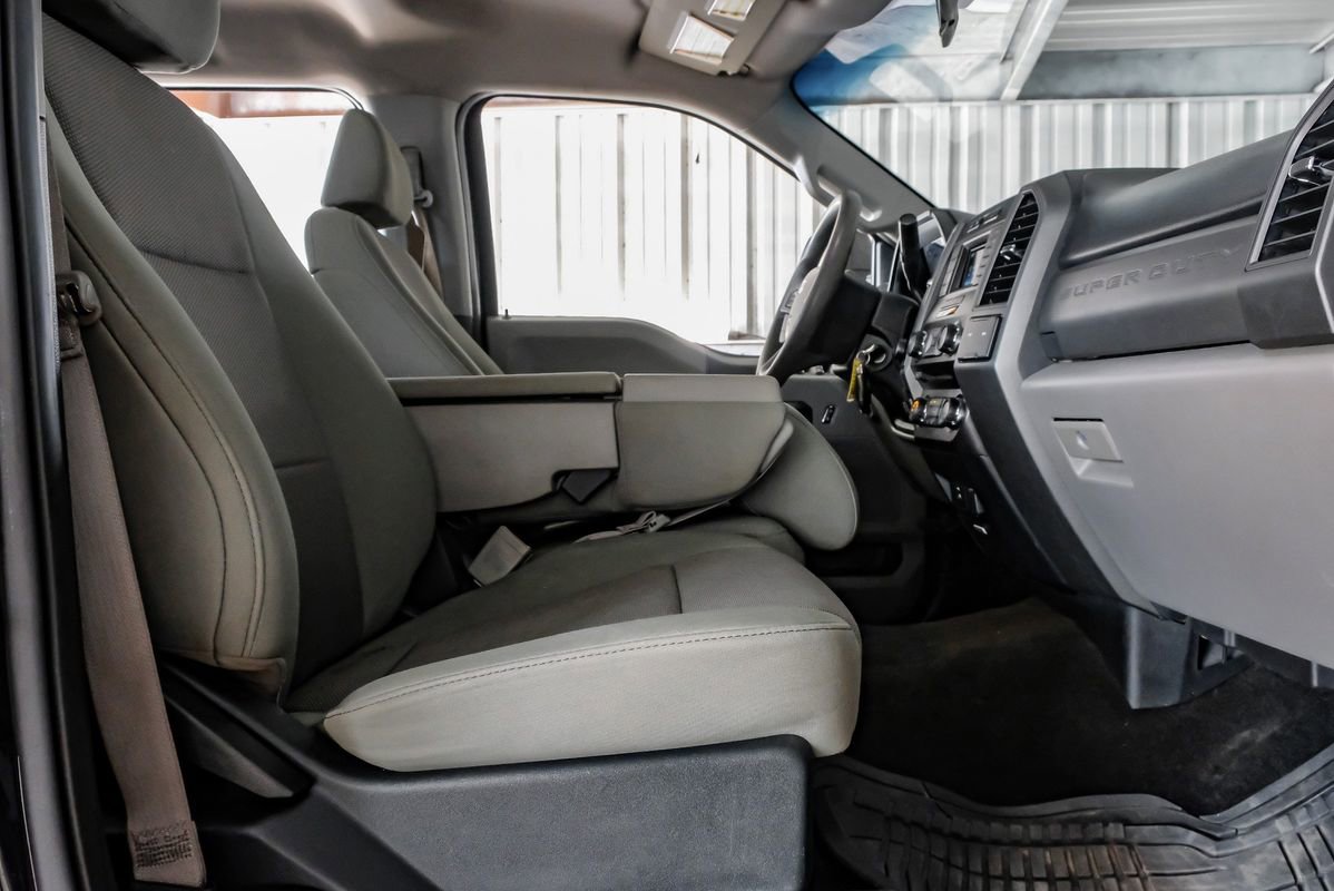 Used 2018 Ford F250 XL w/ STX Appearance Package AWD/4WD image 31