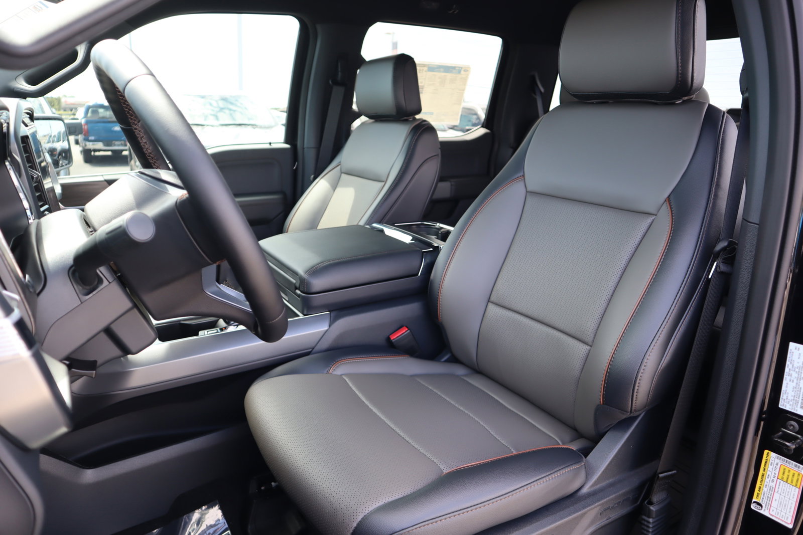 New 2025 Ford F150 Lariat w/ Equipment Group 501A Mid image 34