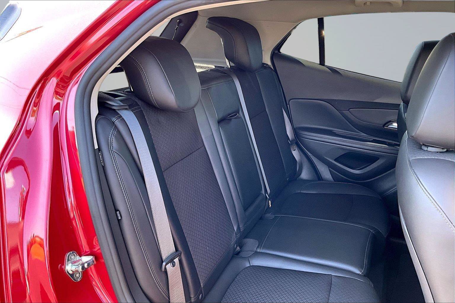 Used 2019 Buick Encore Sport Touring w/ Safety Package FWD image 27