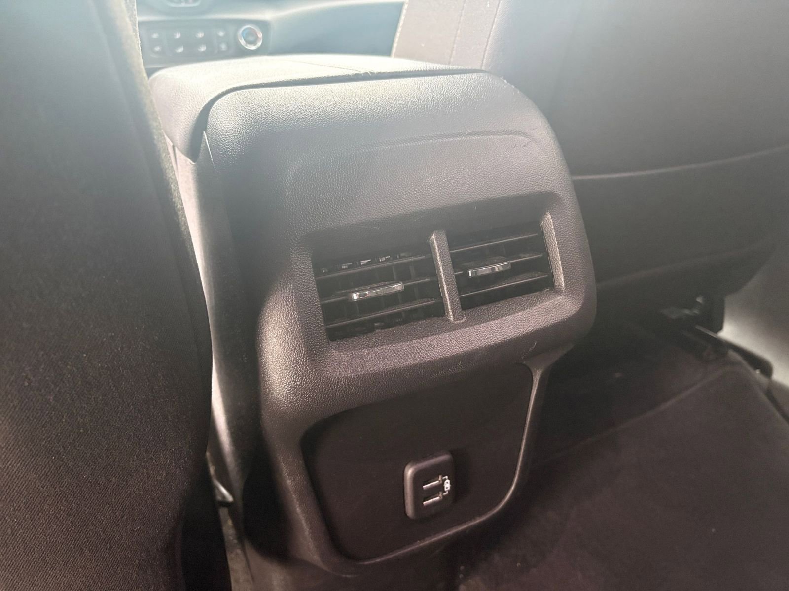 Used 2024 GMC Terrain SLE FWD image 22