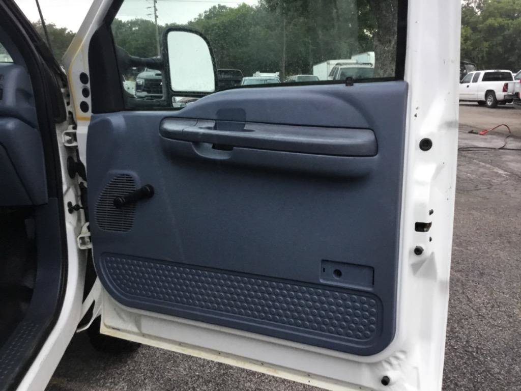 Used 1999 Ford F350 XL AWD/4WD image 18