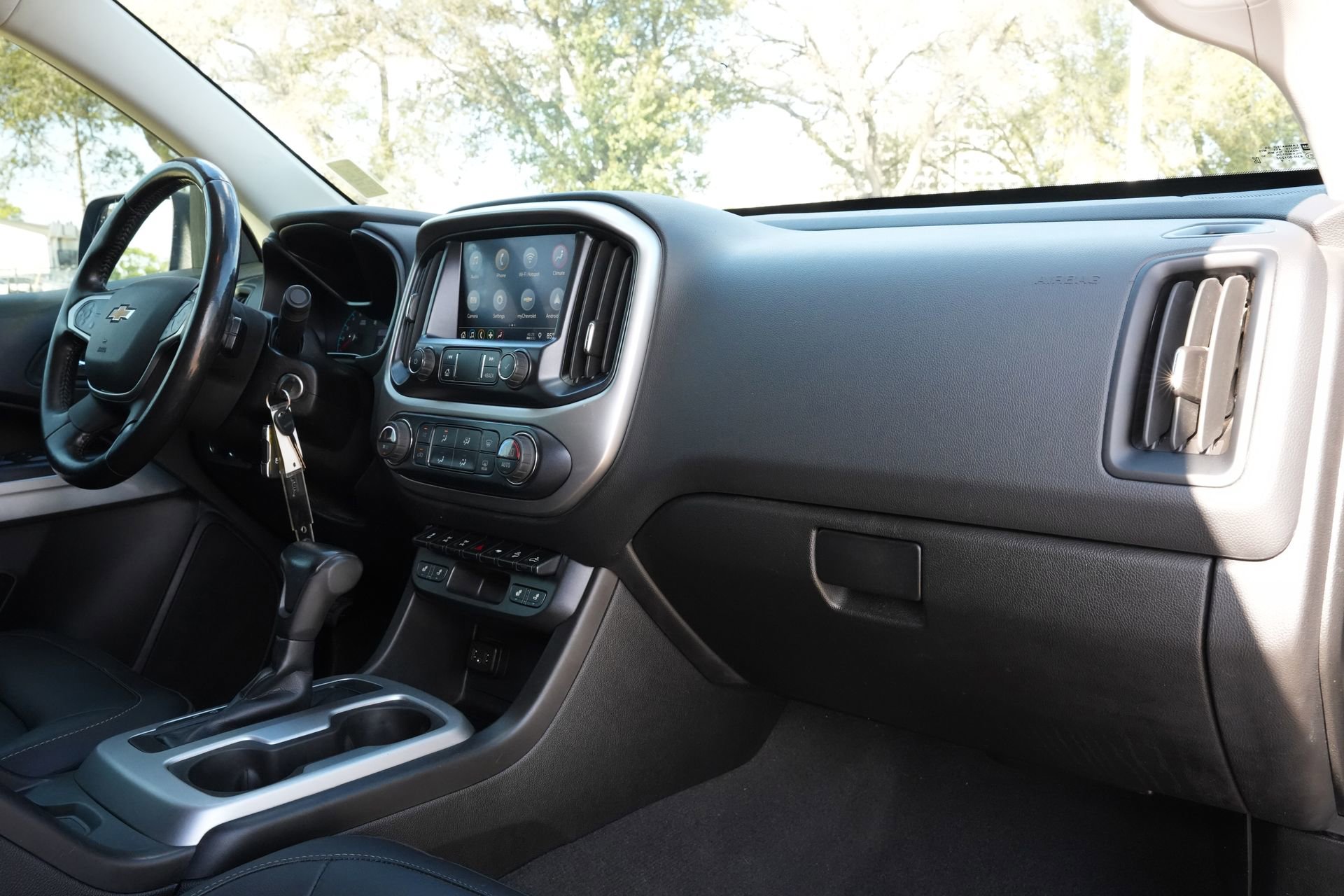 Used 2019 Chevrolet Colorado ZR2 AWD/4WD image 24