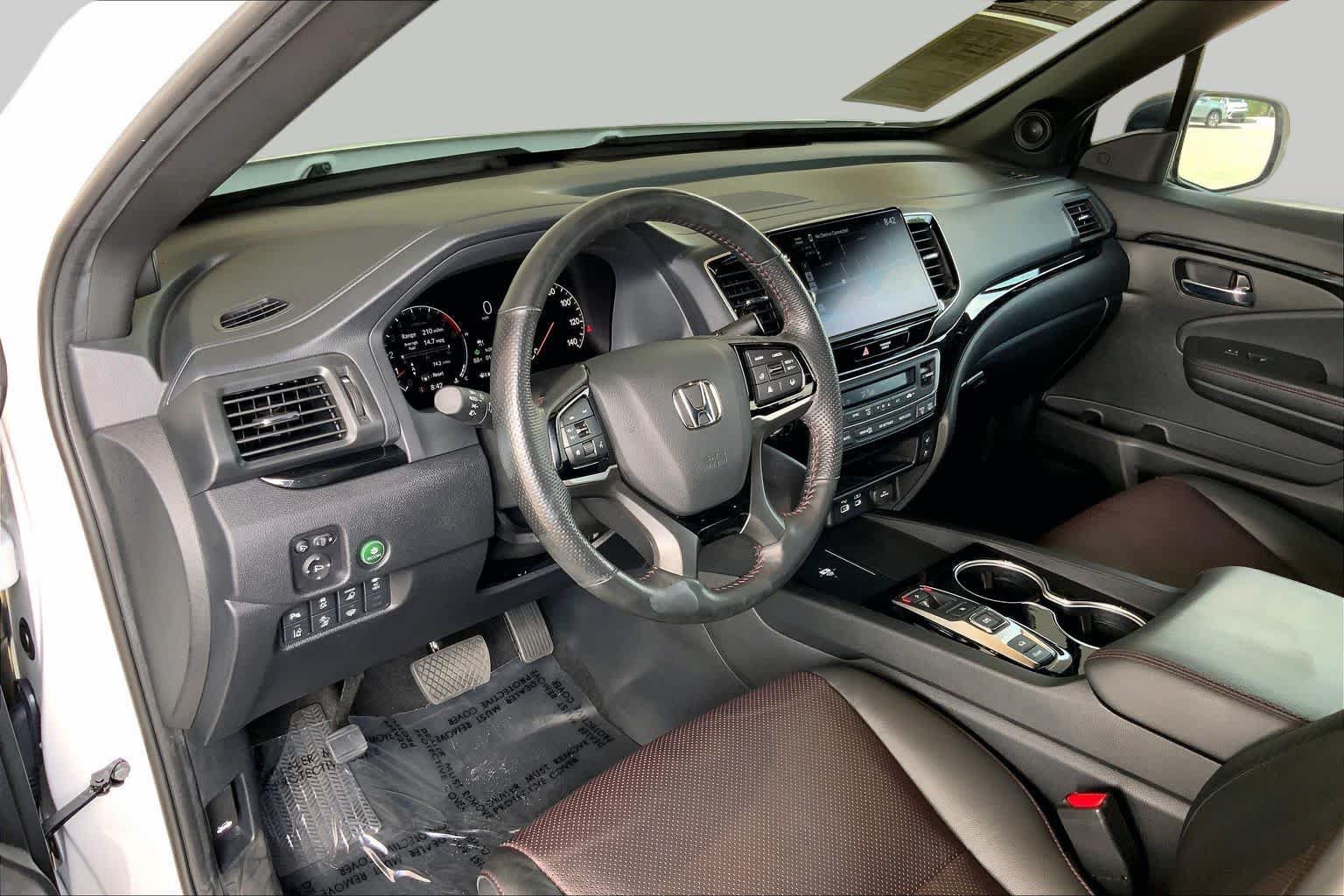 Used 2024 Honda Ridgeline Black Edition image 18