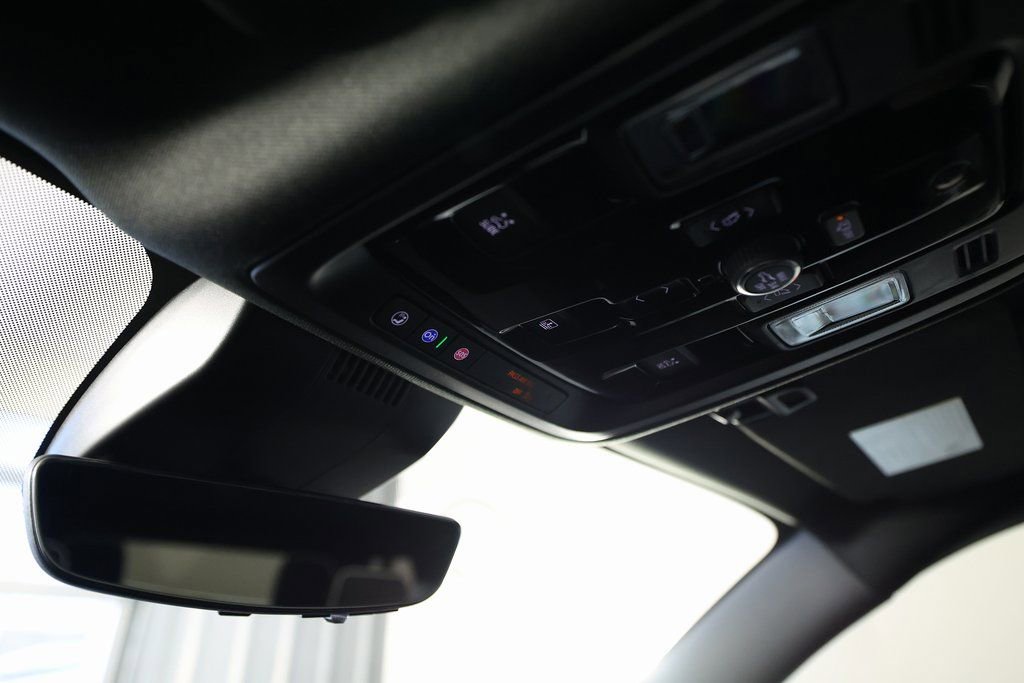 Used 2026 GMC Yukon XL AT4 Ultimate w/ LPO, Floor Liner Package image 39