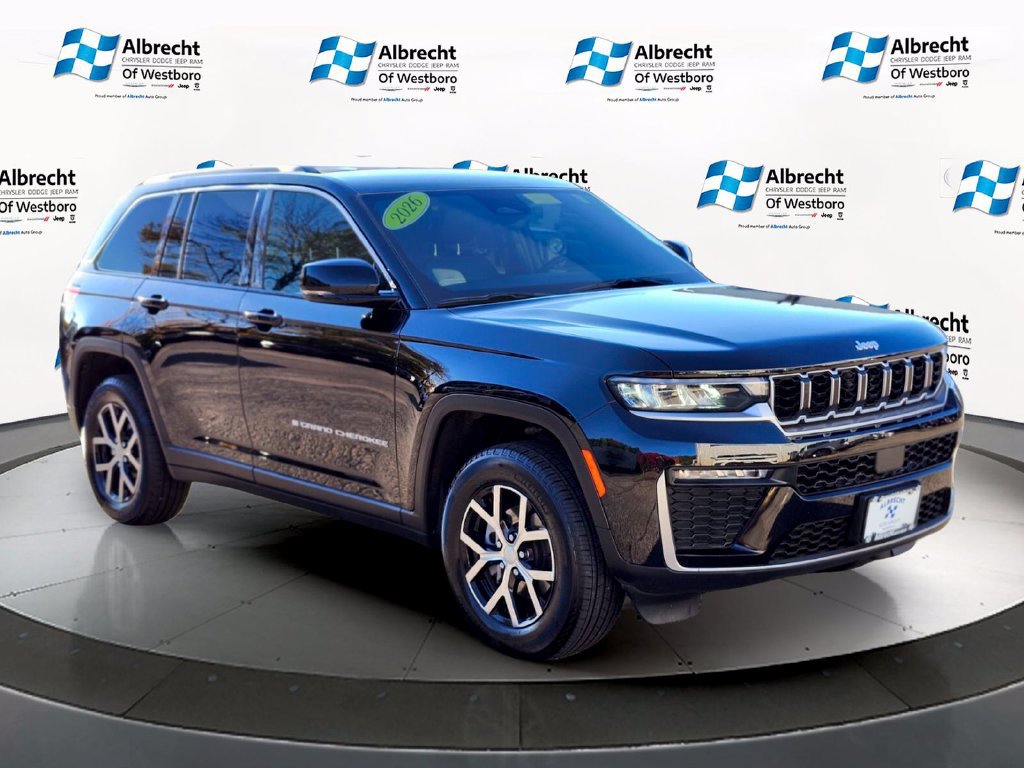 Used 2026 Jeep Grand Cherokee Limited AWD/4WD image 7