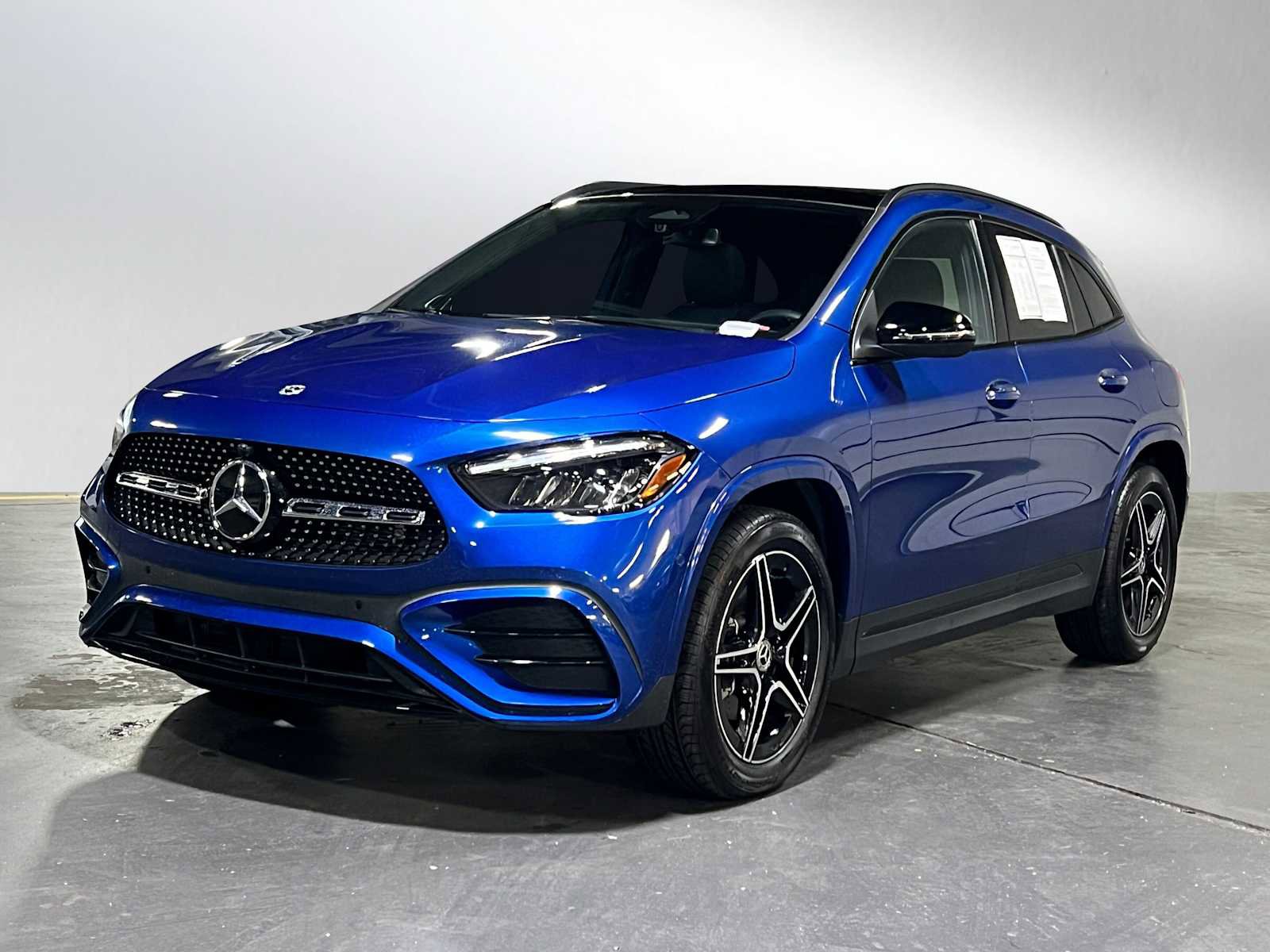 Used 2025 Mercedes-Benz GLA 250 4MATIC image 8