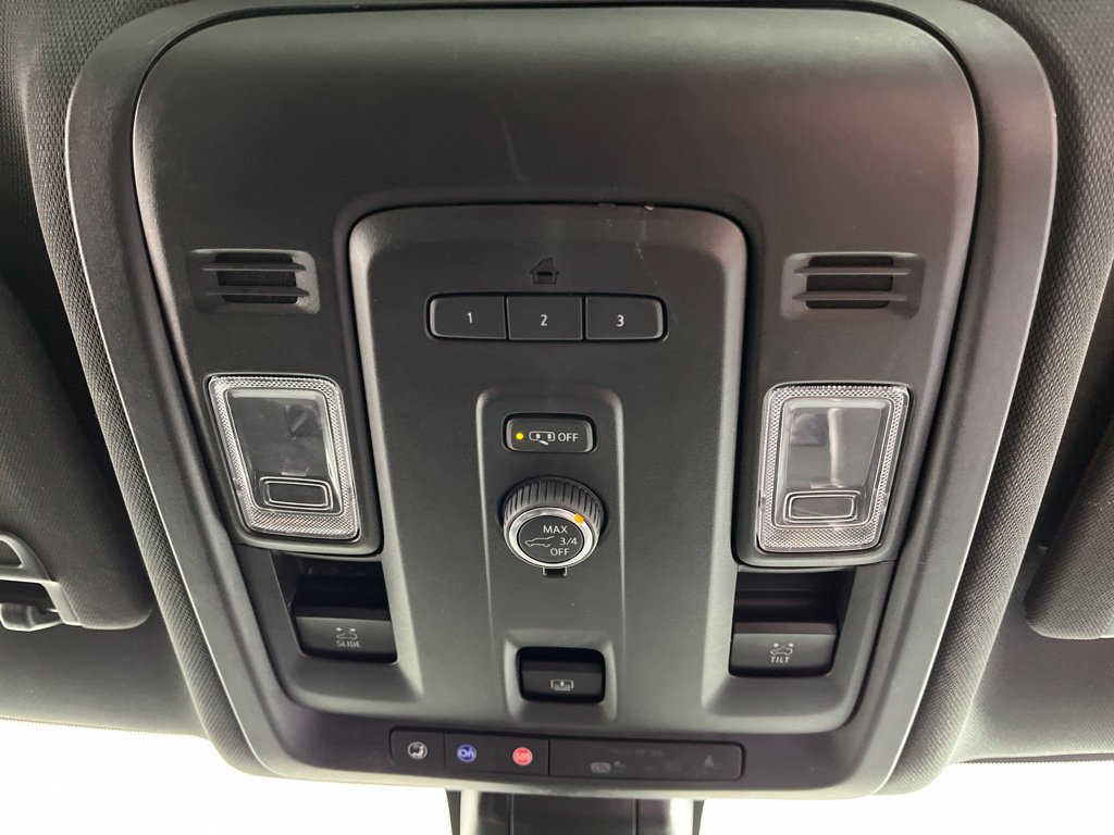 Used 2022 Chevrolet Suburban Z71 AWD/4WD image 30