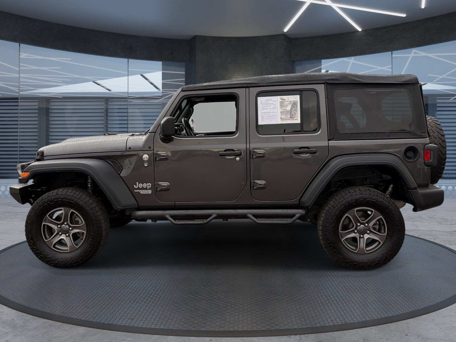 Used 2018 Jeep Wrangler Unlimited Sport S AWD/4WD image 3