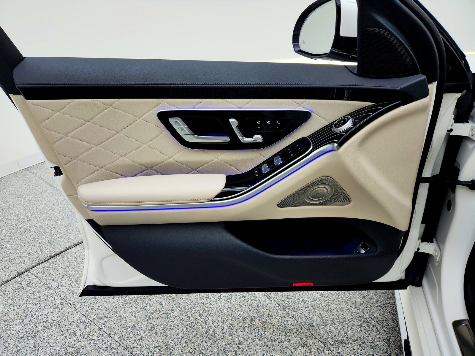 Certified 2022 Mercedes-Benz S 500 4MATIC image 21