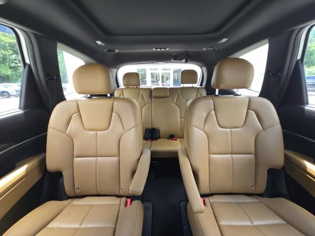 Used 2022 Kia Telluride SX w/ Towing Package FWD image 18