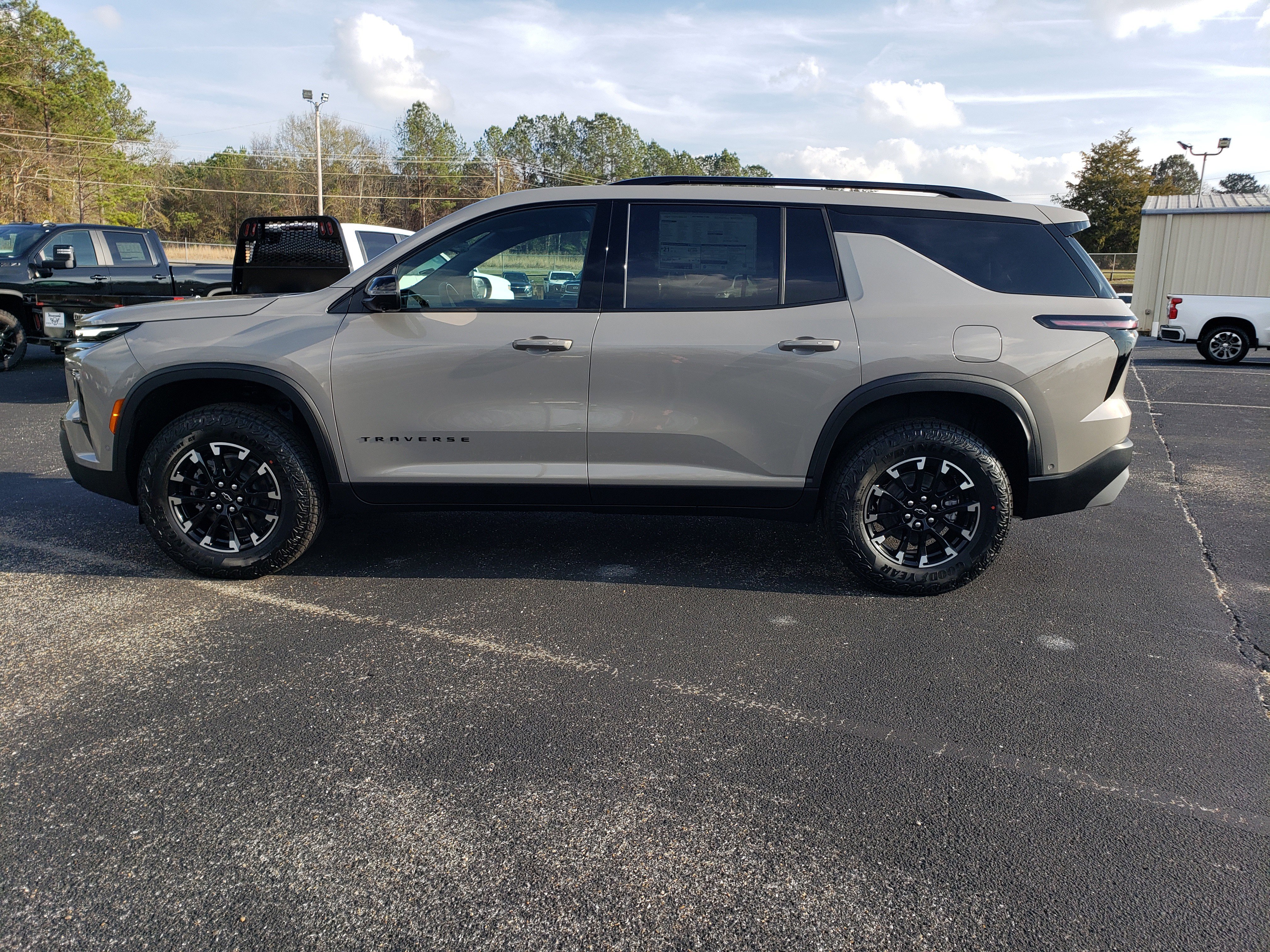 New 2026 Chevrolet Traverse Z71 image 6