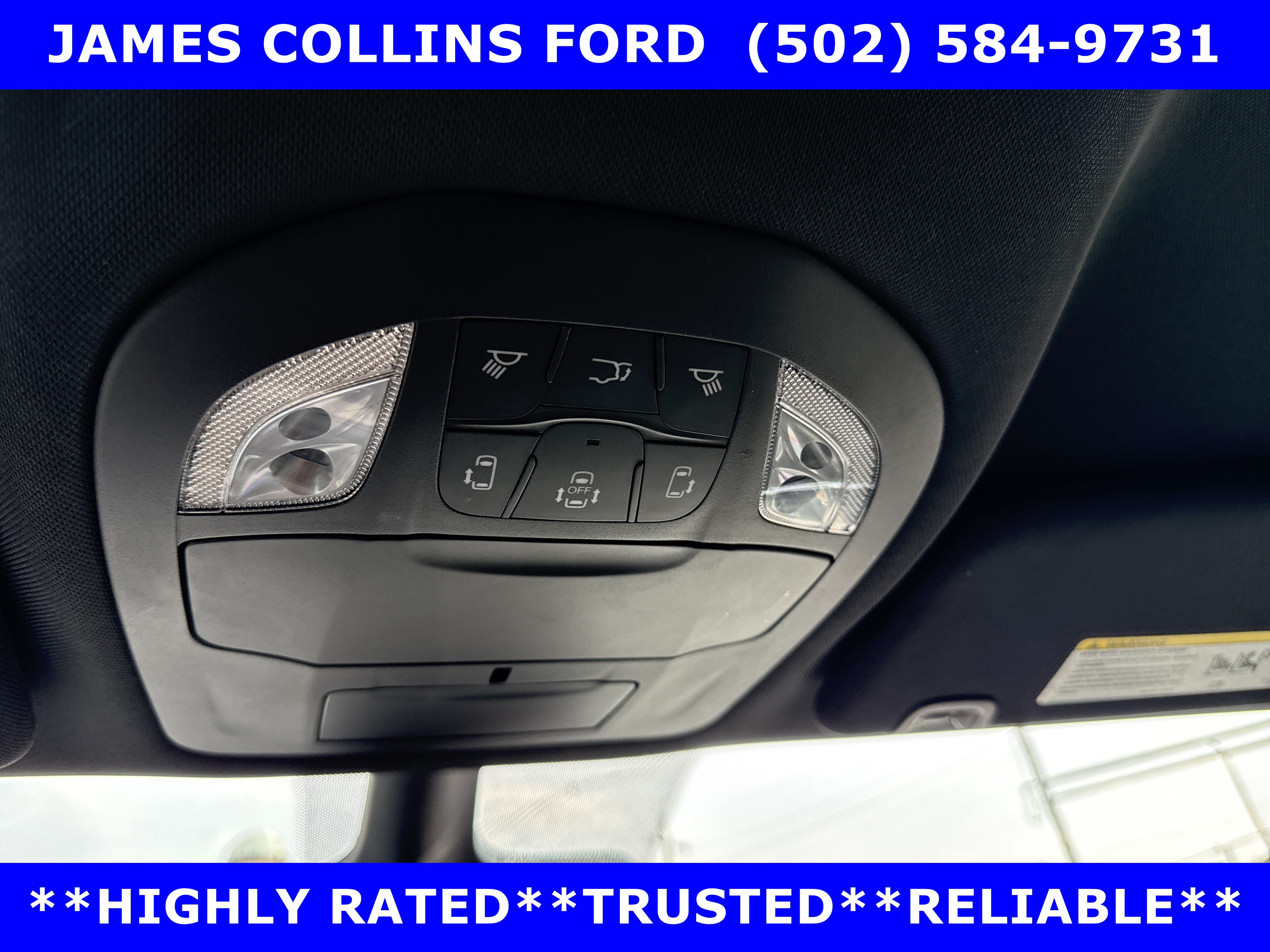 Used 2025 Chrysler Pacifica Select FWD image 34
