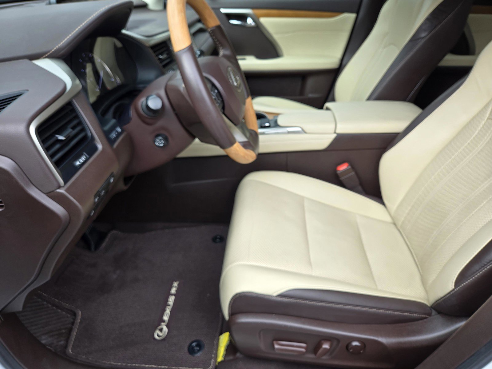 Used 2019 Lexus RX 450h AWD image 13