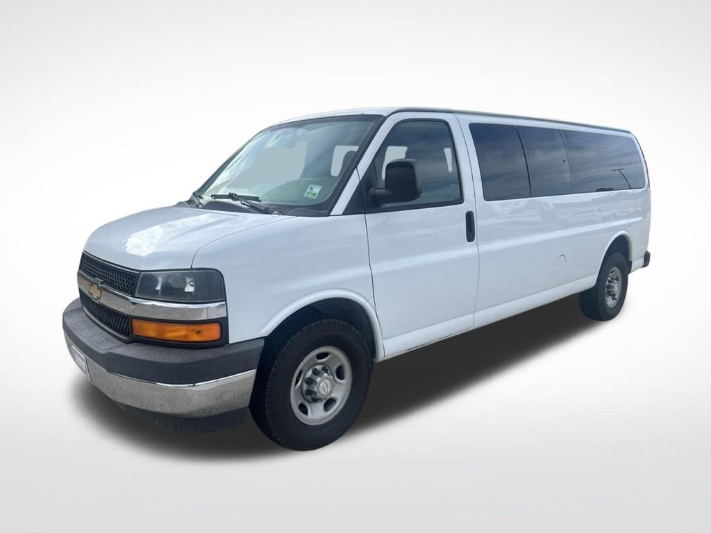 Used 2017 Chevrolet Express 3500 LT w/ LT Preferred Equipment Group RWD image 30