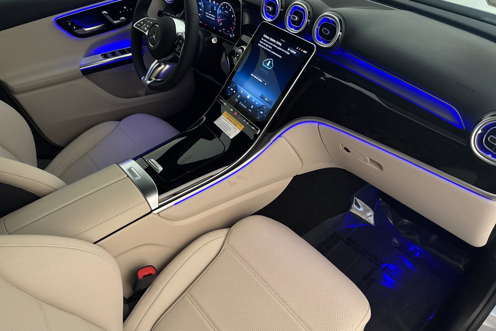 New 2026 Mercedes-Benz GLC 300 image 27