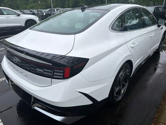 Used 2025 Hyundai Sonata SEL FWD image 11