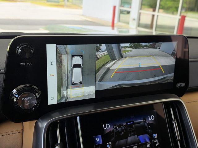 New 2026 Lexus LX 700h Luxury image 18