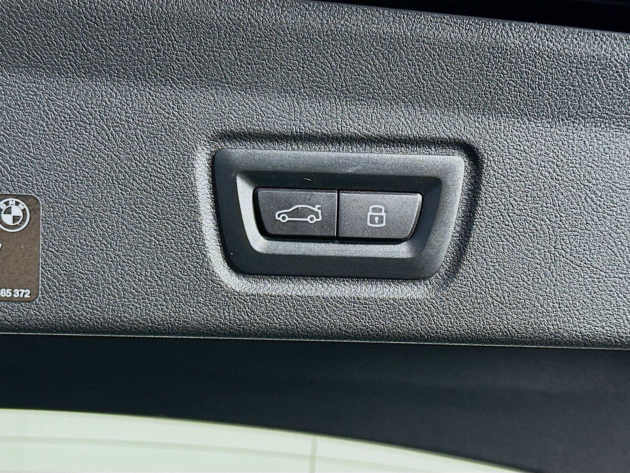 Used 2025 BMW i4 eDrive40 image 31