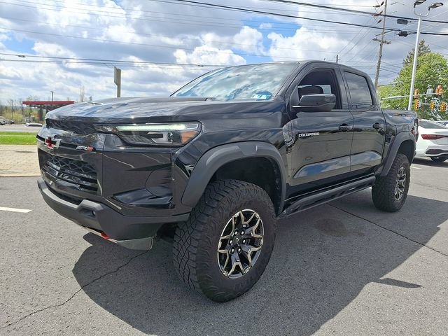 Used 2023 Chevrolet Colorado ZR2 w/ ZR2 Convenience Package III AWD/4WD image 6