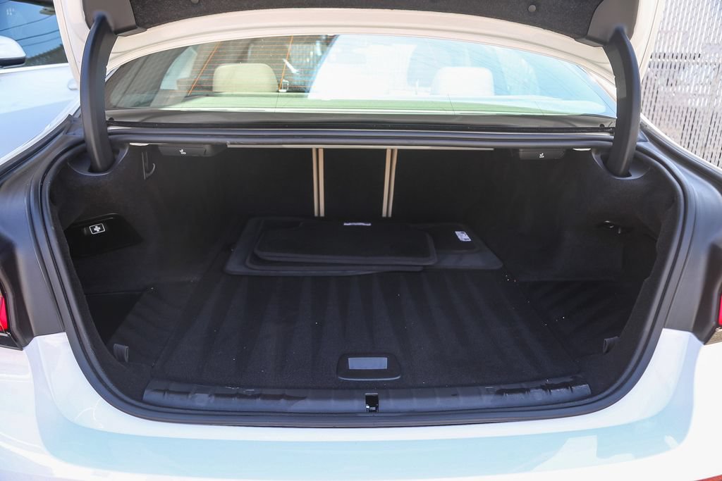 Used 2023 BMW 530e w/ Convenience Package RWD image 23