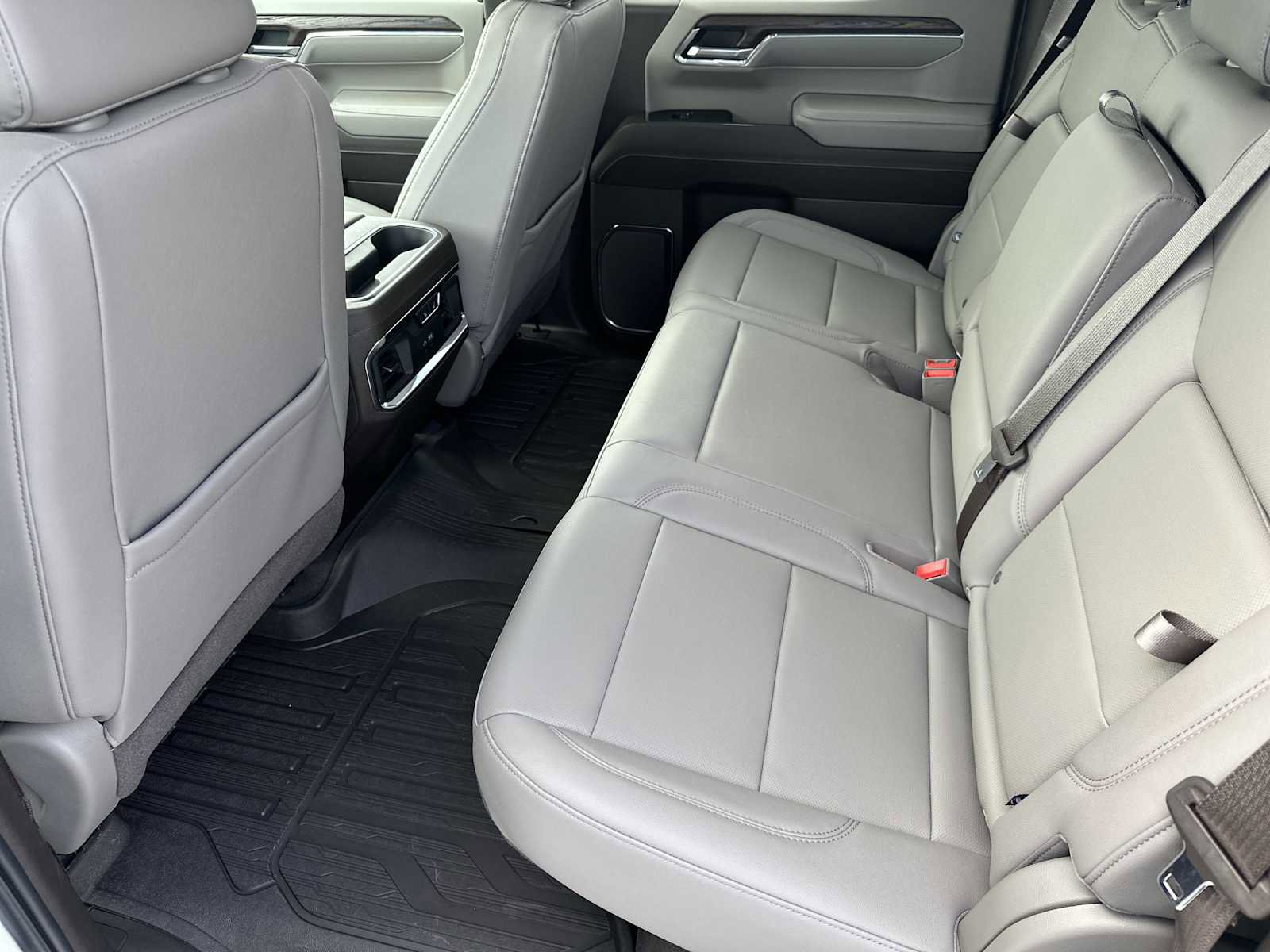 Used 2024 GMC Sierra 1500 SLT w/ SLT Premium Plus Package image 26