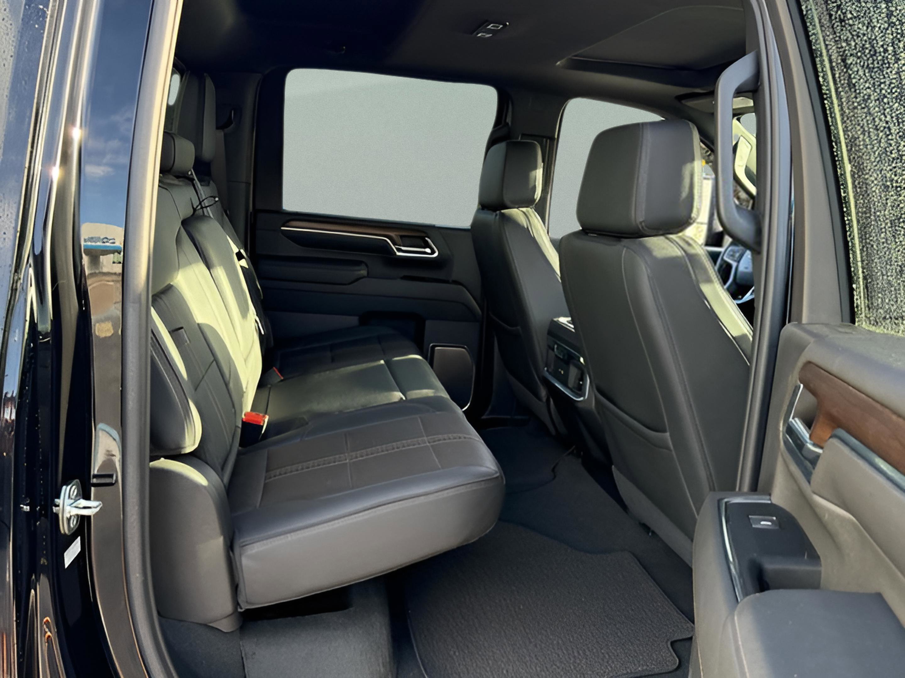 Certified 2024 Chevrolet Silverado 2500 High Country w/ High Country Premium Package image 11