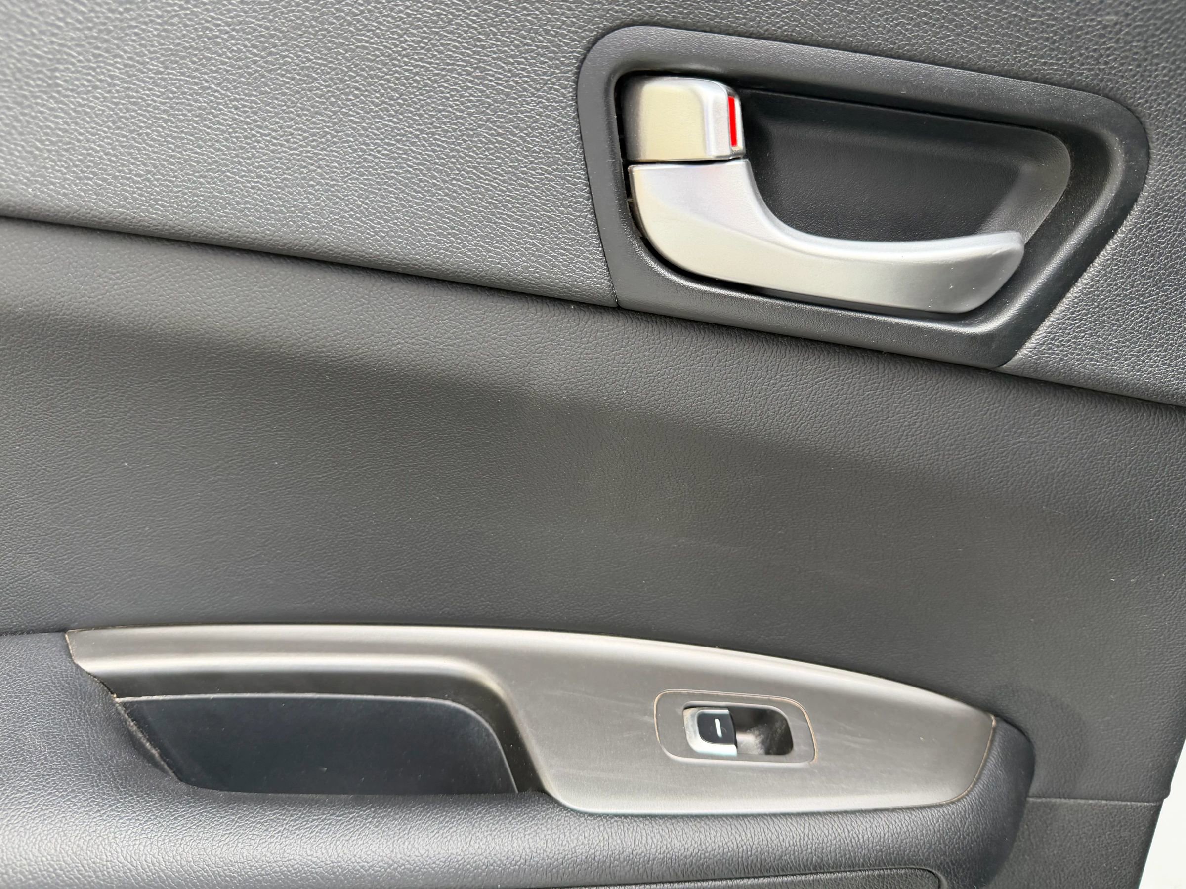 Used 2020 Kia Optima S image 32