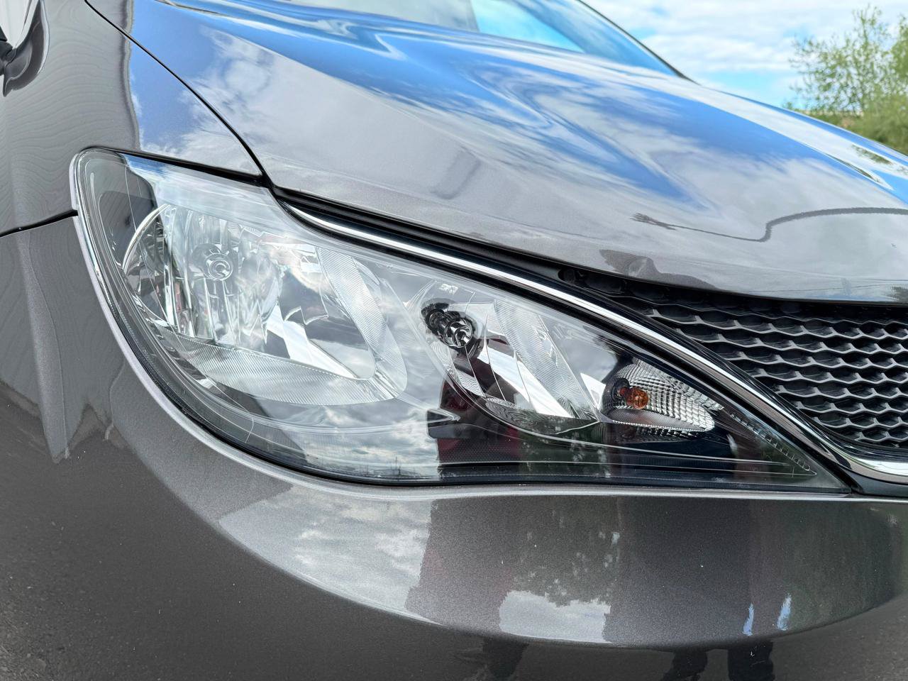 Used 2021 Chrysler Voyager Lxi FWD image 12