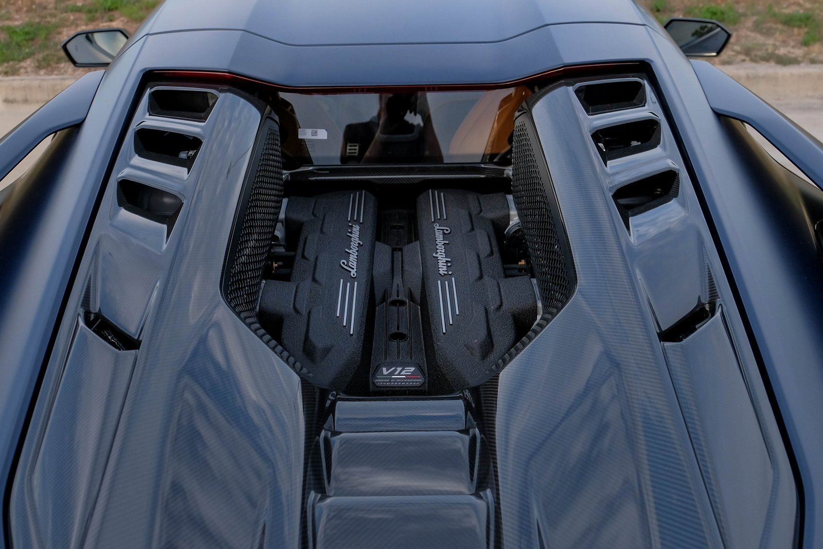 Used 2025 Lamborghini Revuelto image 55