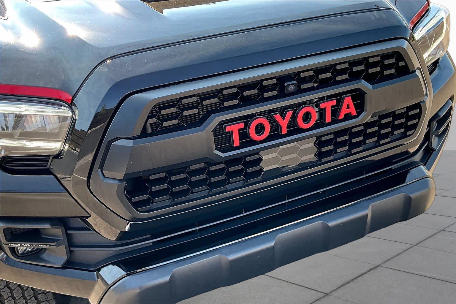Used 2023 Toyota Tacoma TRD Pro AWD/4WD image 30