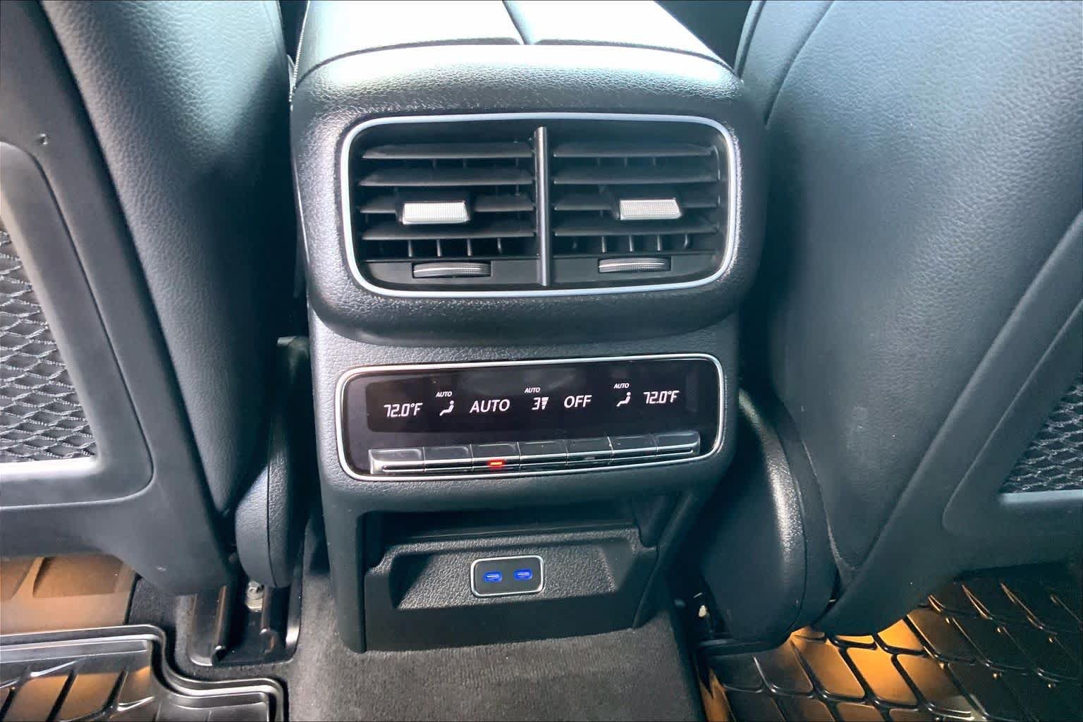 Used 2025 Mercedes-Benz GLS 450 4MATIC image 34