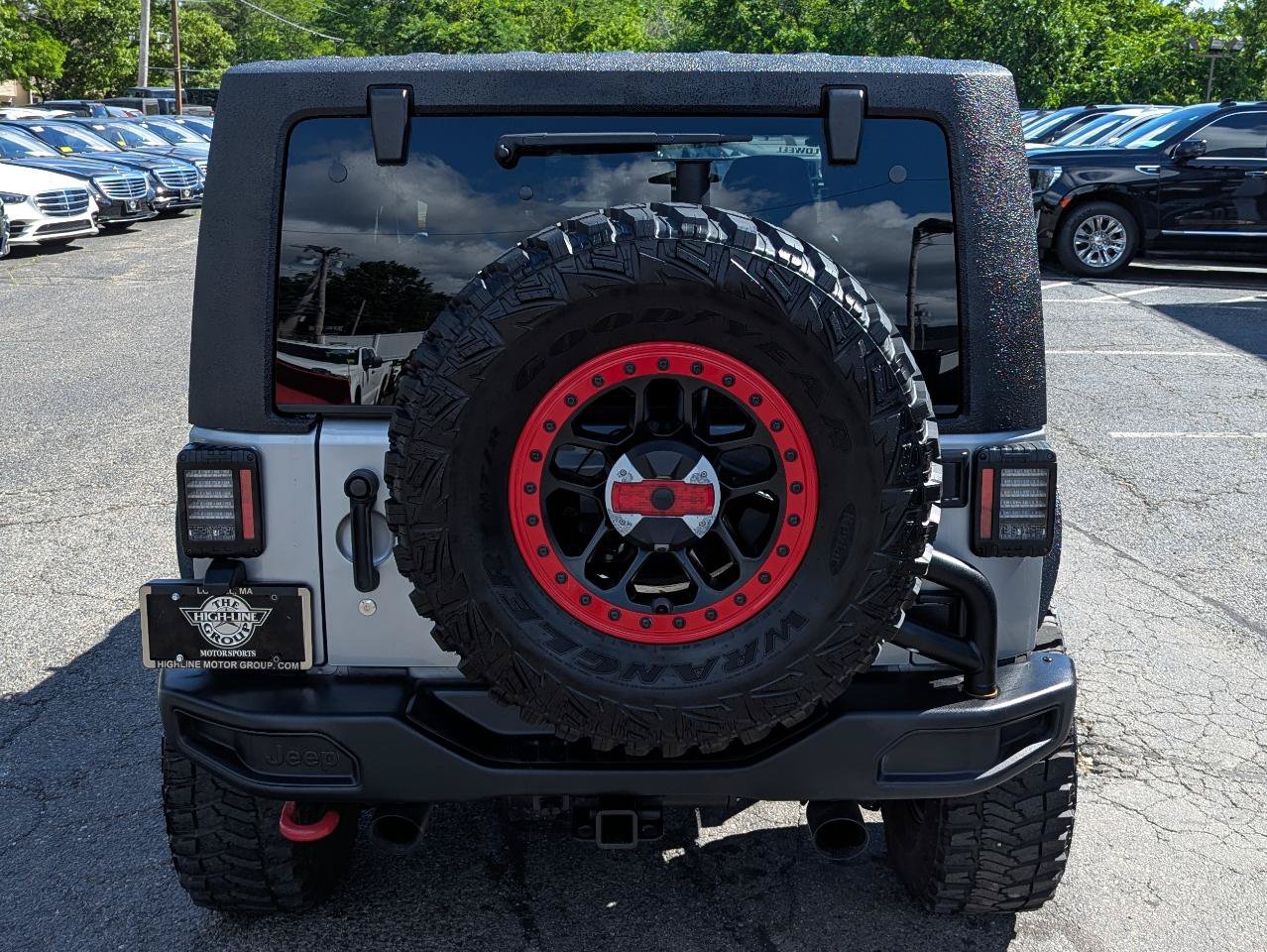 Used 2017 Jeep Wrangler Rubicon AWD/4WD image 8