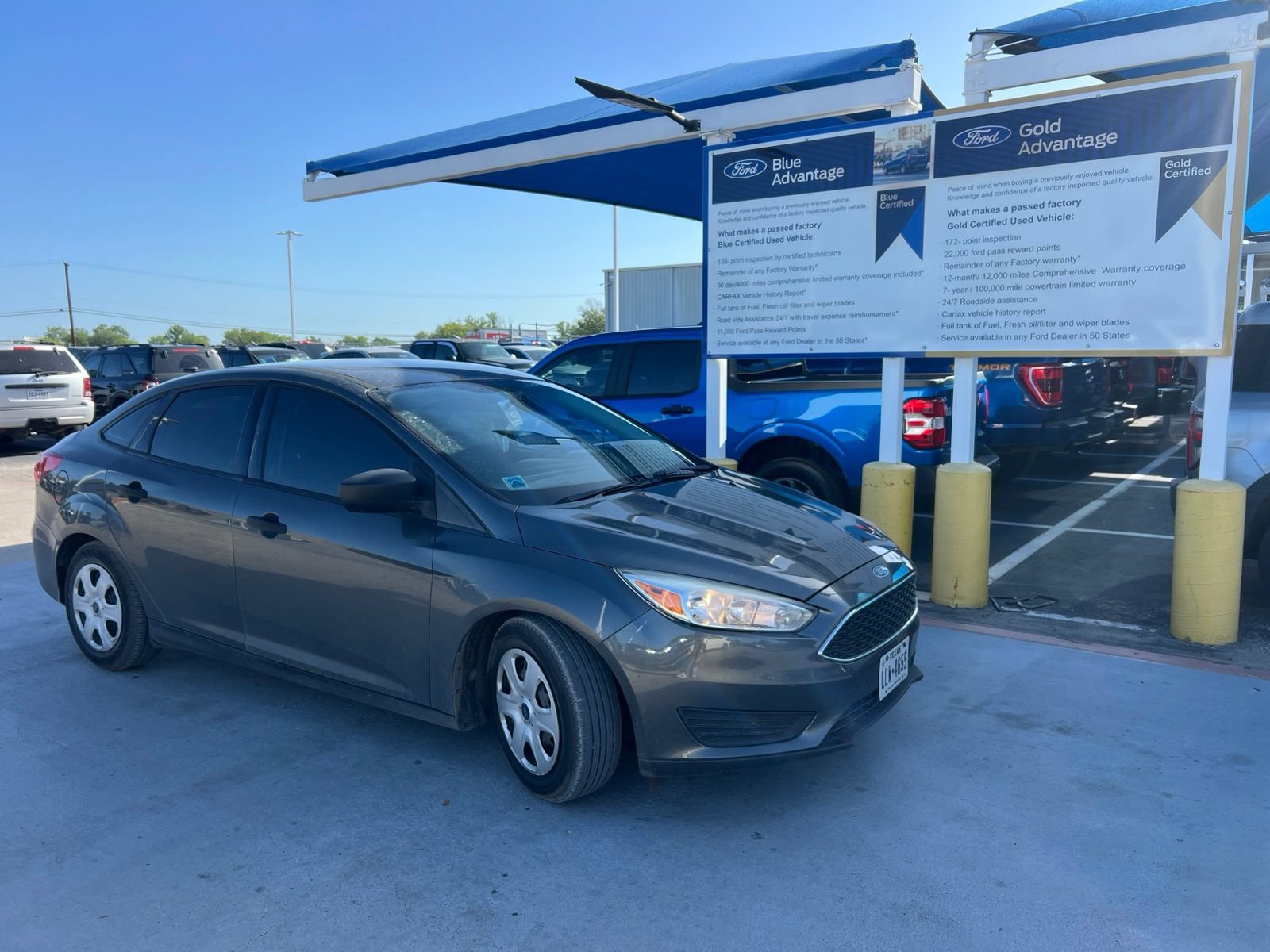 Used 2017 Ford Focus S FWD image 2