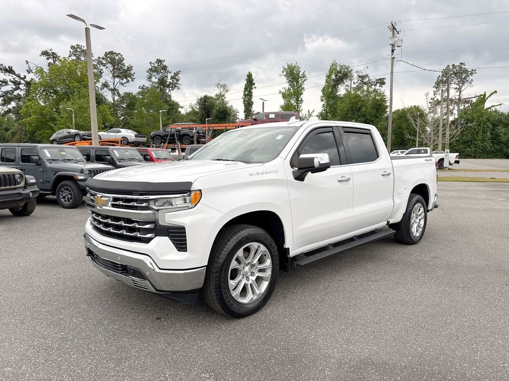 Used 2022 Chevrolet Silverado 1500 LTZ w/ LTZ Convenience Package II AWD/4WD image 7