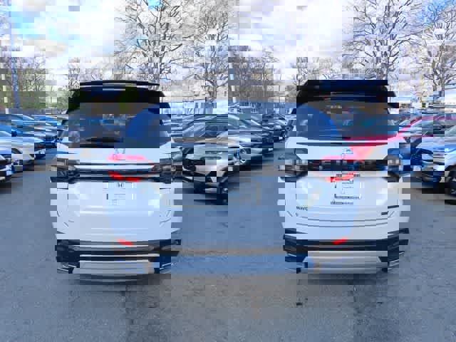 Certified 2023 Honda Pilot Touring image 5