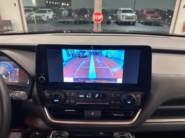 Used 2025 Toyota Grand Highlander AWD image 22