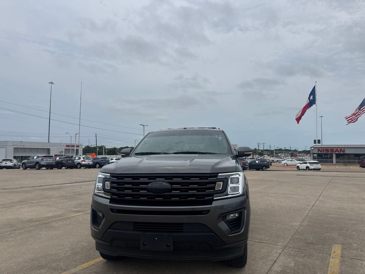 Used 2019 Ford Expedition XLT w/ Equipment Group 201A RWD image 6