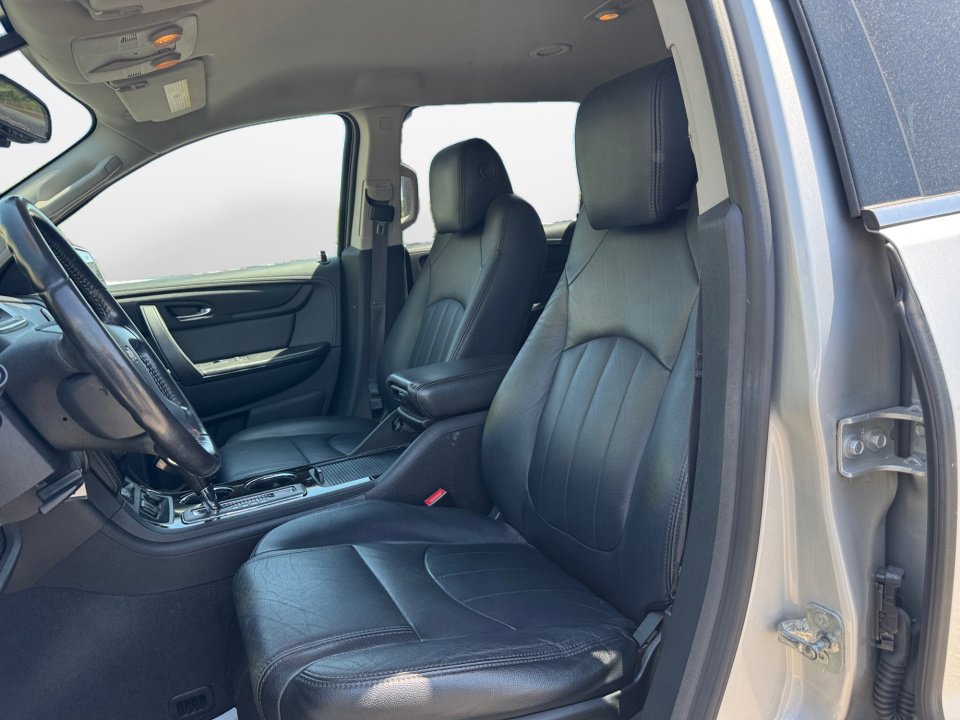 Used 2017 Chevrolet Traverse LT AWD/4WD image 9